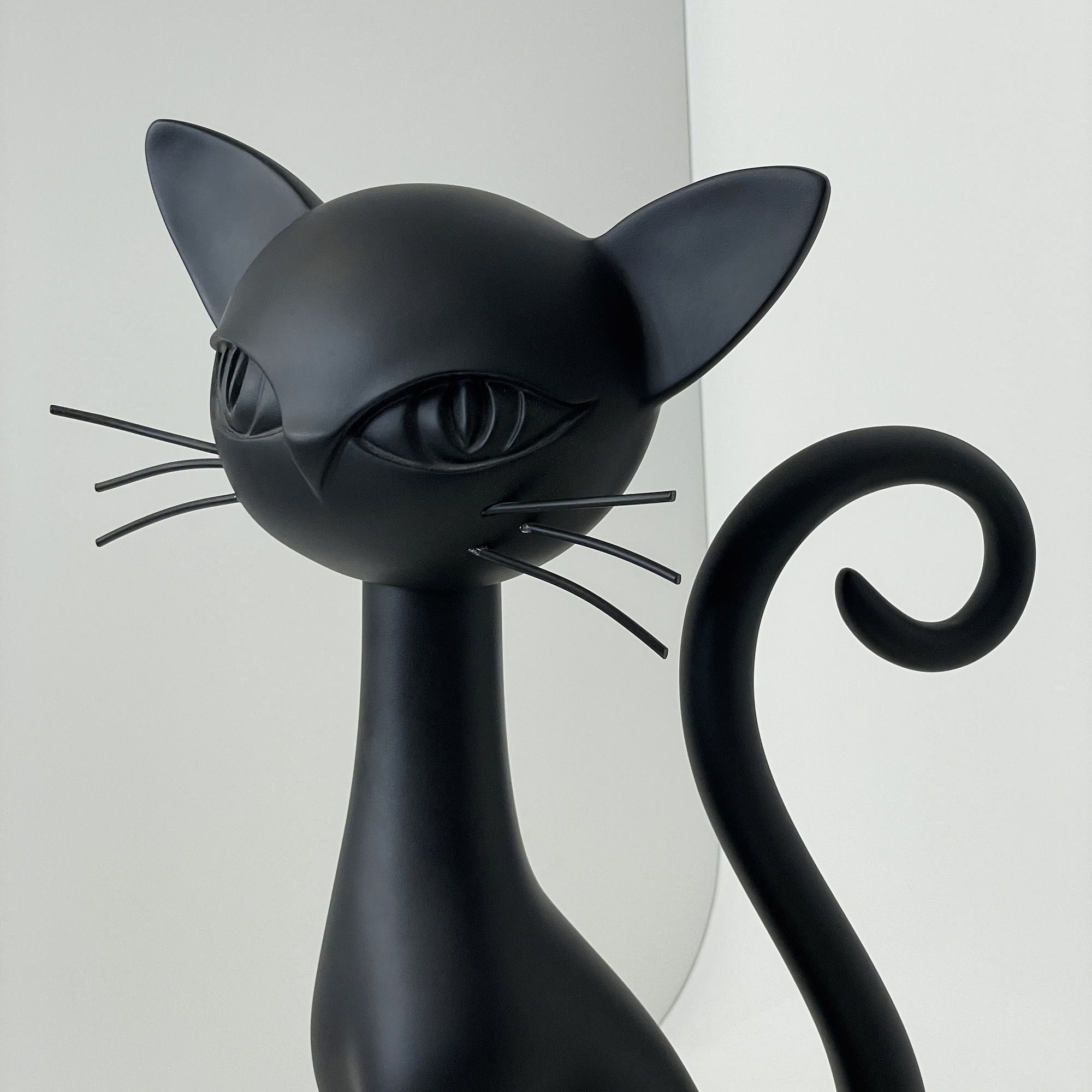 Черная кошка Jerry 43 см